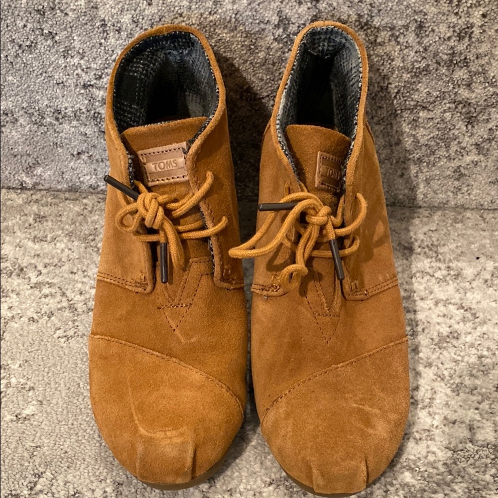 TOMS Lace-Up Wedge Ankle Booties